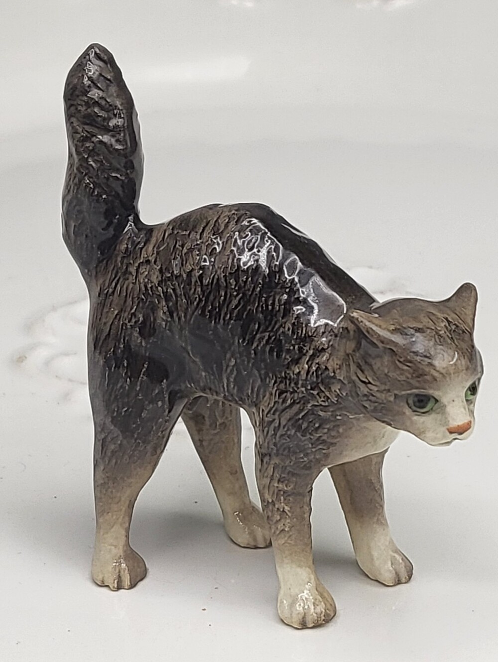 Hagen Renaker "Scaredy Cat" #3301 Collectable Porcelain Vintage Retired